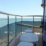 Отель Sunny Bay 3*