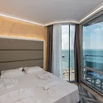 Sunny Bay Отель Поморие