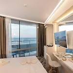 Sunny Bay Отель 3*