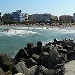 Отель Sunny Bay