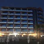 Sunny Bay Отель Поморие