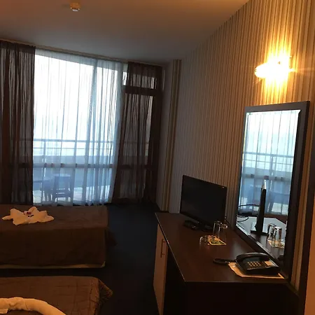 Sunny Bay 호텔 포마리