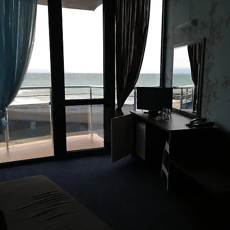 Sunny Bay Hotell 3*